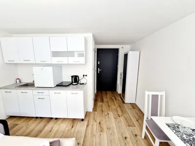Cheap studio next to underground pole mokotowskie - miniatura 2