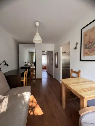 Rondo Młyńskie, 2 pokoje, 32m². Wszędzie blisko.