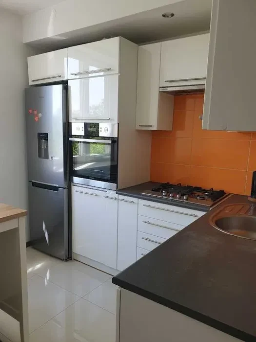 Wynajmę mieszkanie - Wola/Okopowa, 2 oddzielne pokoje, 42m - 1/6