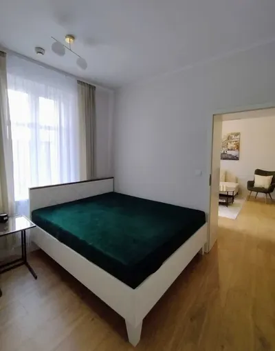 Apartament z prywatnym tarasem w sercu toruńskiej Starówki | Po remoncie | Pierwszy najem - miniatura 2