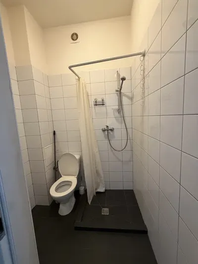 Mam do wynajęcia 30-metrową kawalerkę przy ul. Szaserów - miniatura 5