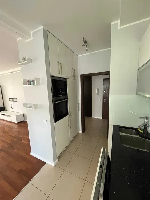 Przestronne 3 pokoje 75 m² | Warszawa Bemowo | Pełczyńskiego | Wynajem | blisko metra | cisza spokój | duży salon z kuchnią | Balkon 15 m2| Jasne - 1/8