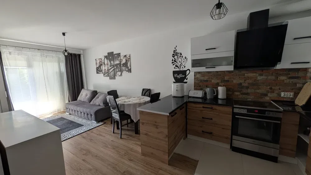Przytulne 2-pokojowe mieszkanie 42 m² z ogrodem 25 m² i klimatyzacją | ul. Mariana Domagały 45B - 1/8