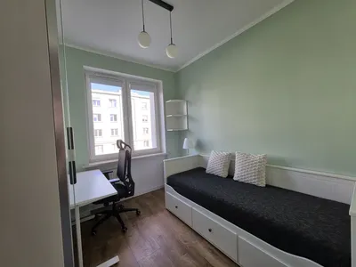 Pokój dla studentki w dwupokojowym mieszkaniu na Zawadach