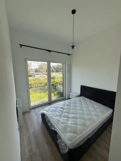 Dostępne od zaraz - 2 pokoje (sypialnia + salon z aneksem) - Młynarska - Nowe Miasto Różanka - miniatura 4