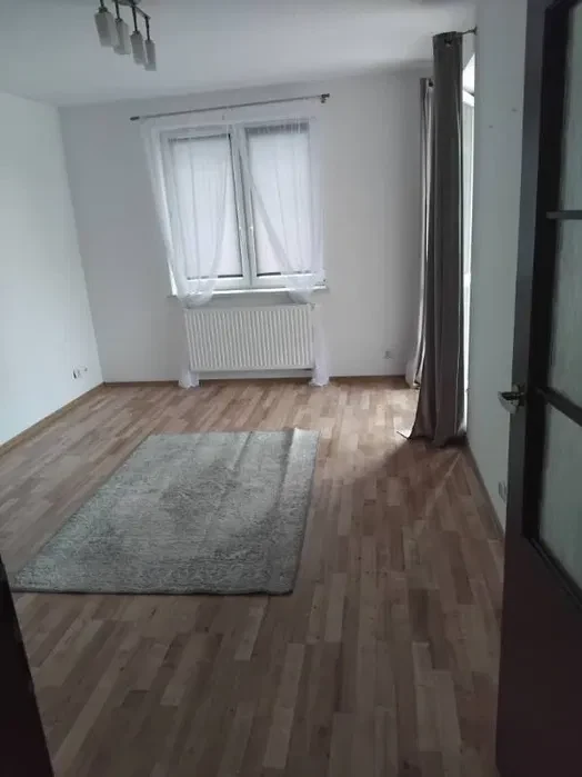 Wynajmę 2 pokoje 43m Herberta Balkon i Piwnica - 1/8