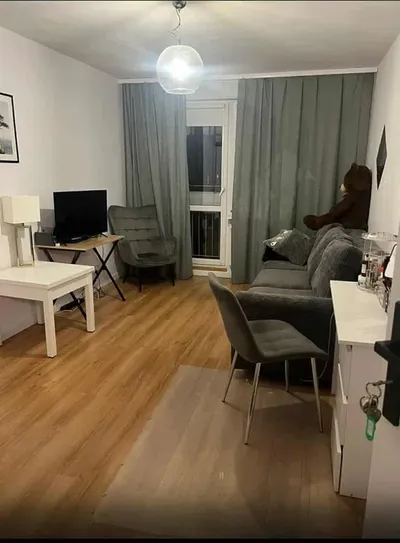 Duży pokój na wynajem – Winogrady