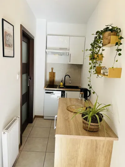 Kawalerka z ogródkiem – Gdynia Grabówek - miniatura 3