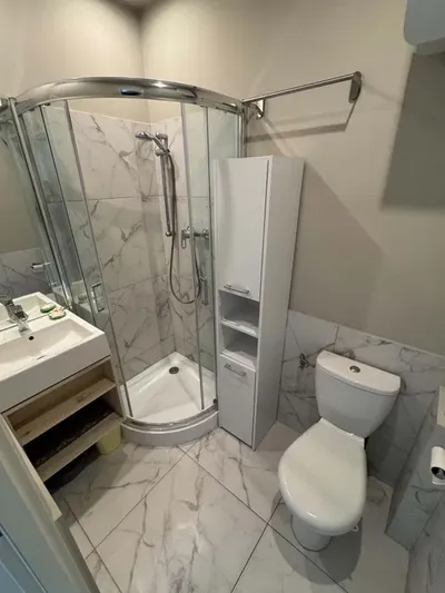 Wynajmę dwupokojowe mieszkanie w centrum Kielc - miniatura 5