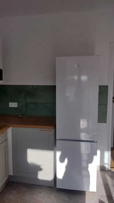 Mieszkanie blisko Błoń 45m2 po remoncie - miniatura 2