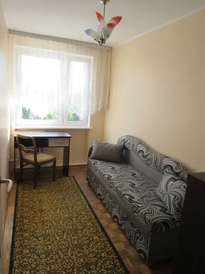 Wynajmę mieszkanie 3-pokojowe na Osiedlu Leśnym z windą - miniatura 4