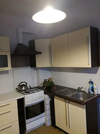 Wynajmę 2 pokoje, kuchnię,łazienkę -75m2 w domu jednorodzinnym - miniatura 2