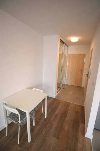 Rydlówka 8 - kawalerka 28m2+balkon, pełne AGD, do wynajęcia od 01.05.2026 - miniatura 5