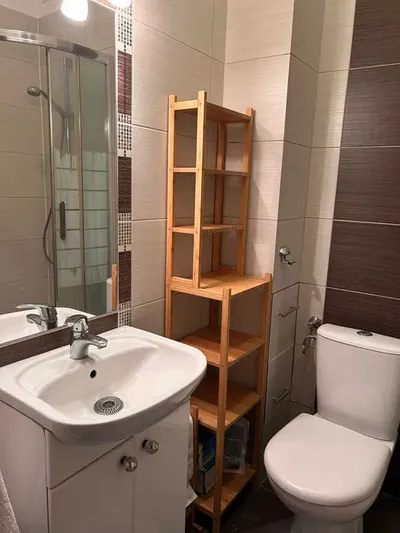 Do wynajecia kawalerka Warszawa ul. Mokotowska przy Placu Zbawiciela - miniatura 5