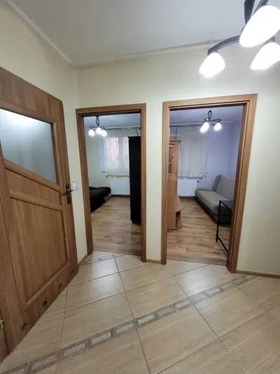 Mieszkanie na wynajem 3 pokojowe z balkonem blisko centrum i stacji PKP - miniatura 3