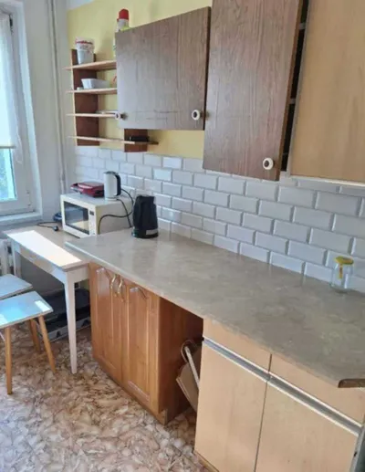 Pokój na wynajem w mieszkaniu czteroosobowym dla studentki - miniatura 3