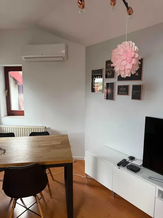 NOWE: Bronowice | 3 niezależne pokoje | 58,5 m² | Klimatyzacja | Bezproblemowe parkowanie - 1/8