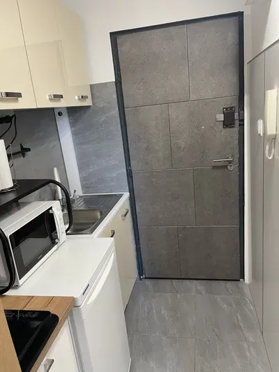 Funkcjonalna kawalerka z balkonem – Warszawa, Bielany - miniatura 5