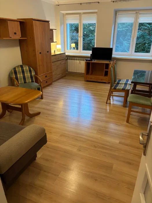 MIESZKANIE 2-POKOJOWE (51 m²) do wynajęcia – 3000zł z opłatami - 1/8