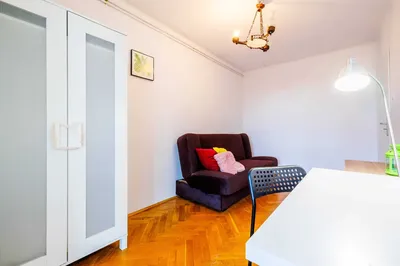 ul.Sienna, Pokój w 3 pokojowym, dostępne 3 pokoje, blisko URZ Zalesie - miniatura 2