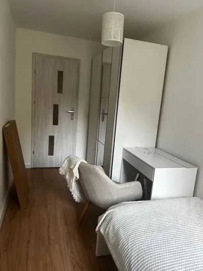 Pokój dla studentki umlub - miniatura 2