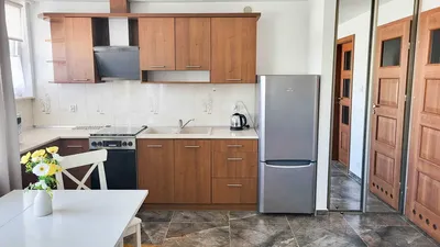 Wynajmę słoneczną kawalerkę z balkonem - Głogowska 99 - miniatura 4