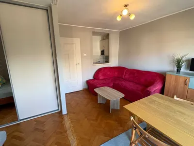 Kawalerka 29 m² z osobną kuchnią w Centrum Gdyni - miniatura 3