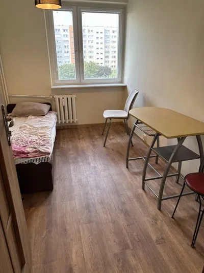 Wynajmę 2 pokoje jednoosobowe w zestawie, umeblowane w mieszkaniu czteropokojowym - miniatura 5