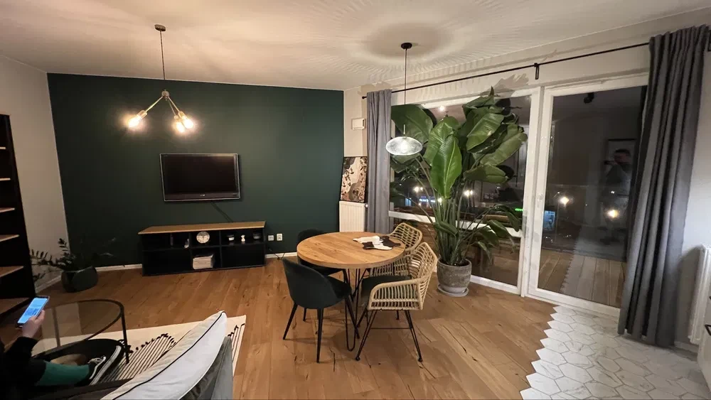 Mieszkanie Nowe Miasto Rozanka 49 m2 + 28 m2 balkon - 1/8