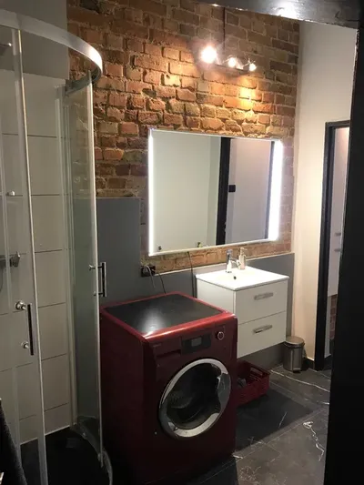 Duży, ponad 20m2 pokój do wynajęcia w centrum Poznania - miniatura 4