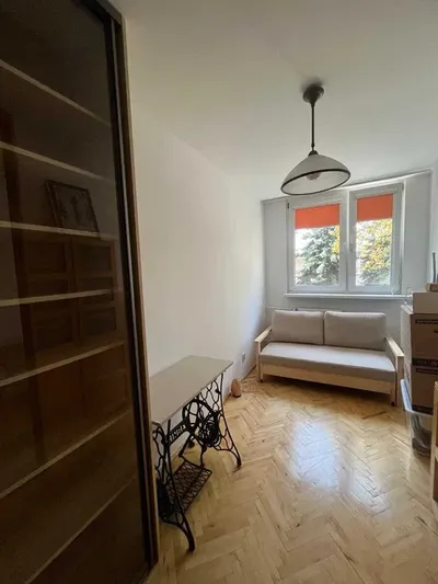 Mieszkanie 38 m2 1 min do metra Wierzbno, bezpośrednio - miniatura 4