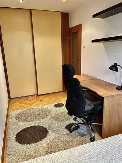 Pokój jednoosobowy nieprzechodni LSM SKRZETUSKIEGO - miniatura 4