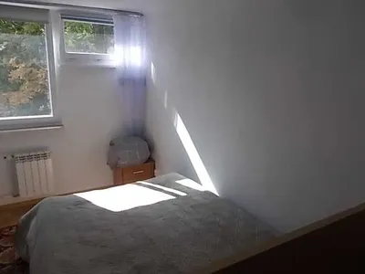 2 pok.Centrum, Mirów.po rem.Przystanek Hala Mirowska - miniatura 5