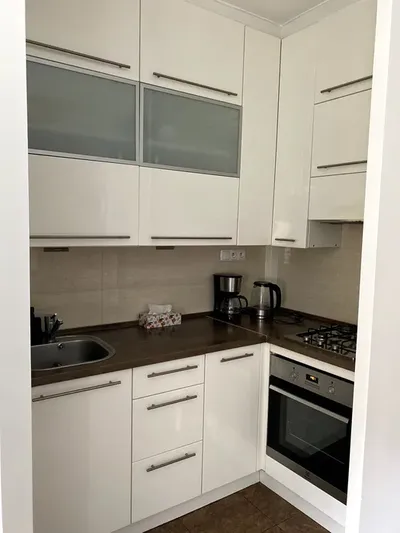 Kawalerka na Mokotowie koło Łazienek Królewskich - miniatura 4