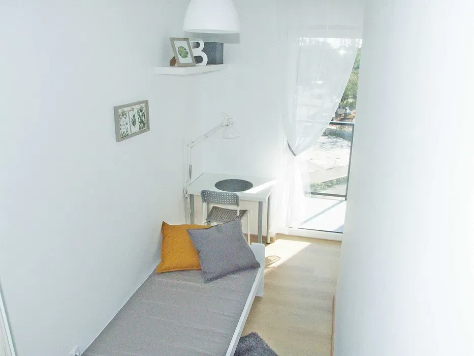 śliczny czysty pokój na nowym osiedlu Vermelo blisko centrum dworzec - 1/8
