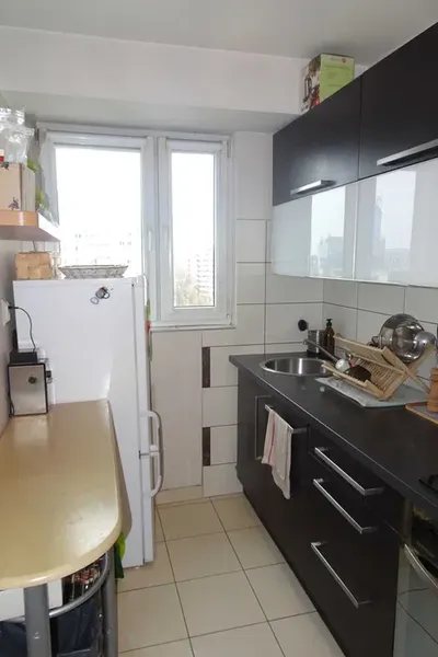 2-pokojowe mieszkanie z widokiem, gotowe do zamieszkania | Al. Pokoju koło Ronda Grzegórzeckiego - miniatura 4