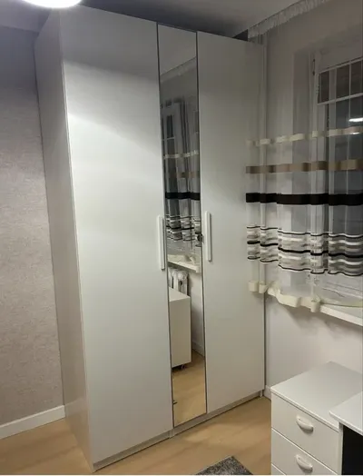 Wynajmę samodzielny pokój dla studenta lub licealisty - miniatura 2