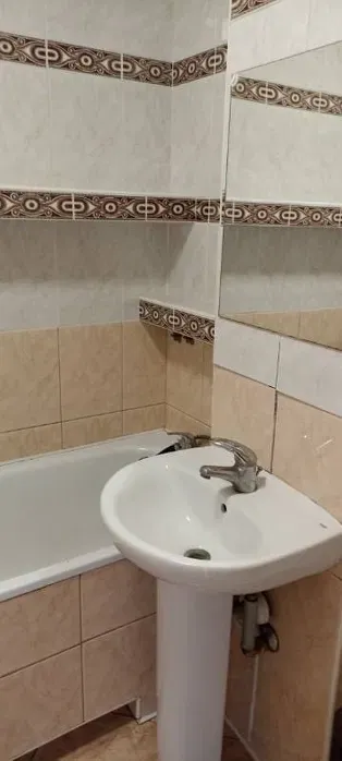Wynajem mieszkania Praga południe - miniatura 3