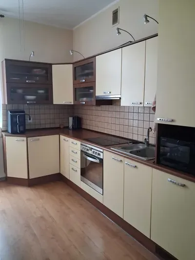Komfortowe 110m2, 4 pokoje, wysoki standard. Śródmieście Bydgoszcz (blisko Plac Piastowski, dworzec pkp, ul. Gdańska) - miniatura 3