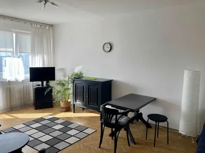 Do wynajecia 2 pokojowe mieszkanie blisko stacji metra Ursynow (studentki, studentki pracujace) - miniatura 3