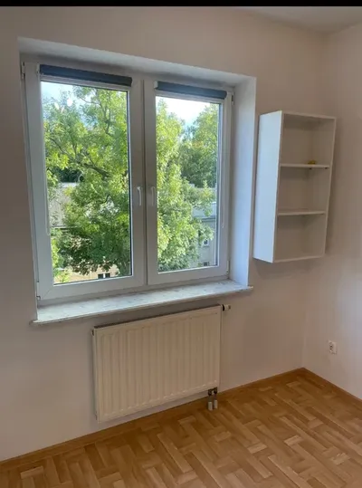 Duży pokój Kapelanka Dębniki Zakrzówek Kraków - miniatura 3