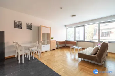 Kawalerka przy ul.Karmelickiej 47m2, Stare Miasto.
