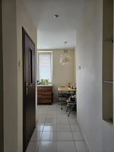 Wynajmę dwupokojowe mieszkanie Uniwersytecka 27 - miniatura 3