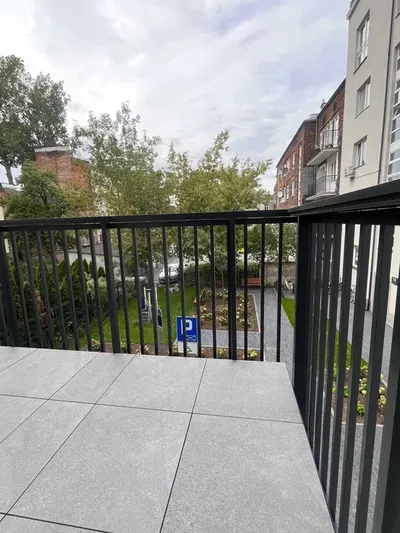 Do wynajęcia nowa, umeblowana kawalerka z balkonem - miniatura 3