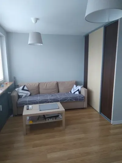 Kawalerka 27 m2 pokoj z aneksem kuchennym na Wawrzyszewie Bielany - miniatura 2