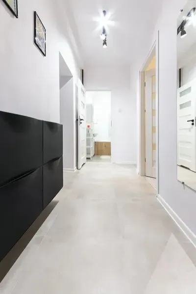Pokoj jednoosobowy dla kobiety - miniatura 5