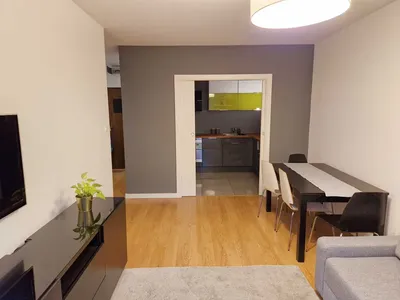 Wynajmę 3-pokojowe mieszkanie z balkonem i miejscem garażowym przy ul. Mosiężnej we Wrocławiu - miniatura 2