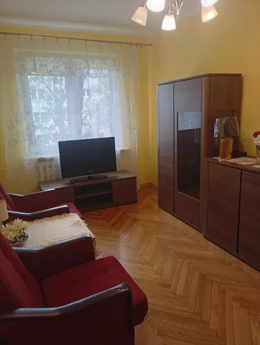Do wynajęcia kawalerka - 1/3