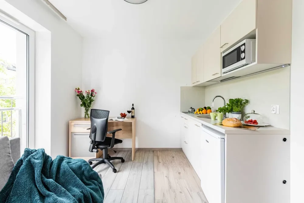 Pokoje na wyłączność bez współlokatorów z aneksem kuchennym i łazienką, Katowice Ligota, WIFI , szybki internet , ogród , posesja ogrodzona i zamykana - 1/8