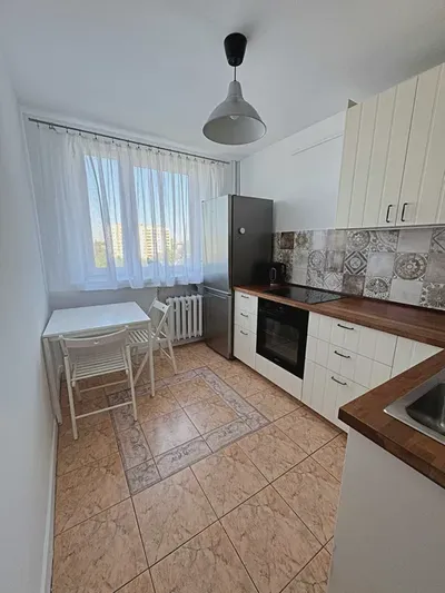 3-pokojowe jasne mieszkanie z oddzielną kuchnią - Kraków, Czyżyny - miniatura 3